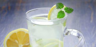 Cách pha nước chanh muối ấm uống buổi sáng làm sạch ruột, không hại dạ dày