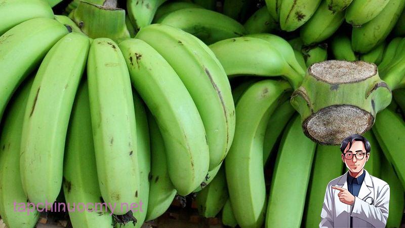 Chuối xanh là thực phẩm được nhiều người đặc biệt yêu thích