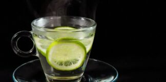 Cách uống nước chanh muối ấm buổi sáng làm sạch ruột, không hại dạ dày