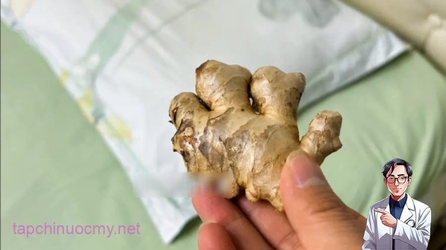 Đặt củ gừng ở đầu giường, bạn sẽ nhận được nhiều lợi ích đối với sức khỏe.