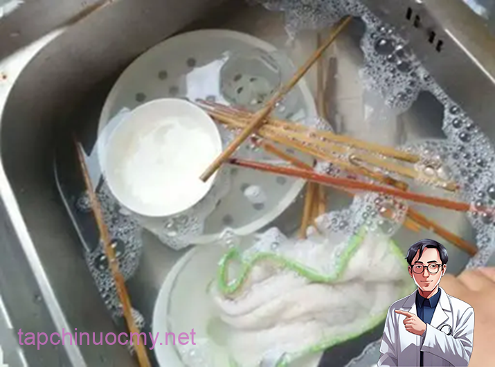 Một người rửa bát, cả nhà mắc bệnh? 4 thói quen rửa bát sai lầm, ai cũng nên bỏ ngay!- Ảnh 2.