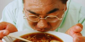 Những người tuyệt đối không nên ăn mì tôm dù thèm đến mấy