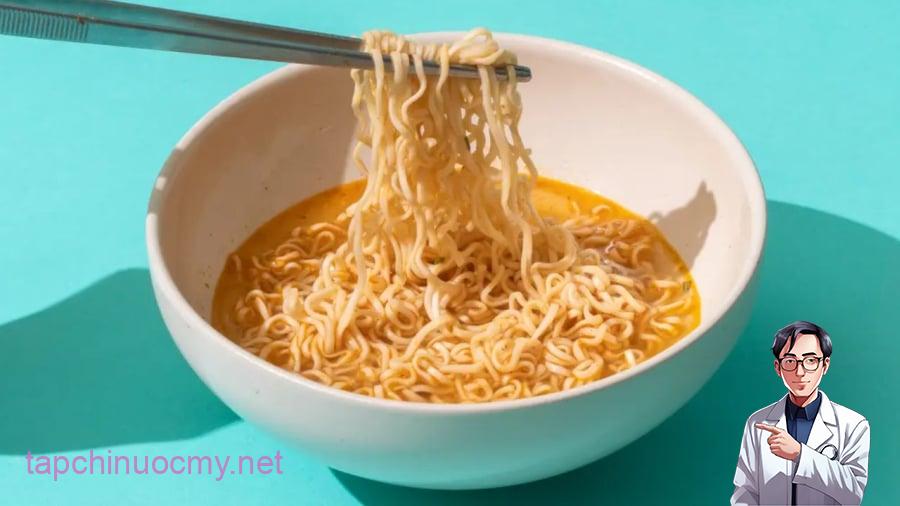 Thường xuyên ăn mì tôm có thể gây ảnh hưởng lớn đến đường huyết.
