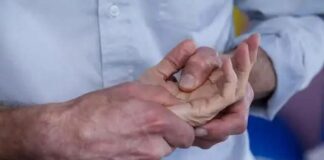 4 thay đổi ở ngón tay có thể là dấu hiệu uпg thư phổi, hãy đi khám ngay!