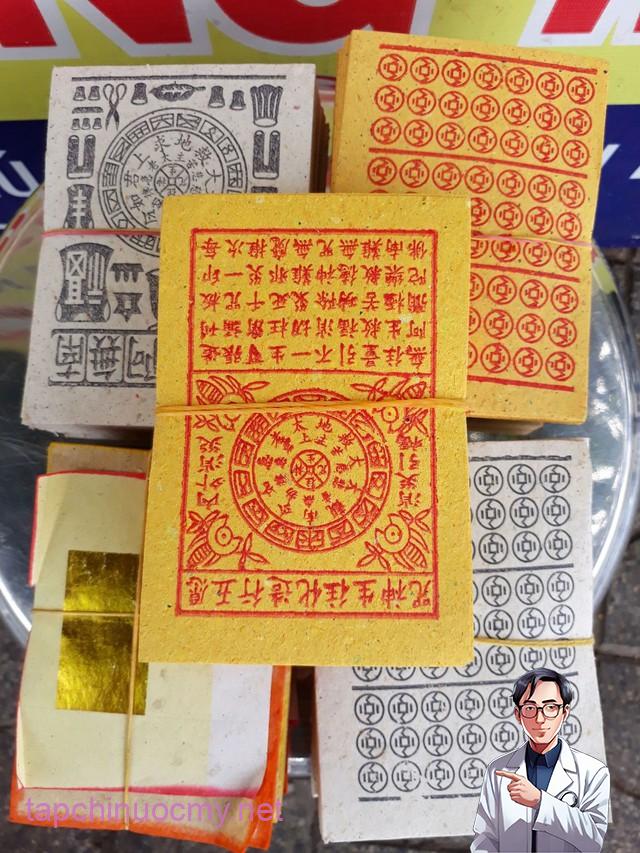 Những vật cần bỏ trên bàn thờ khi hết Tết càng sớm càng tốt, càng để càng mất vận may - Ảnh 3.