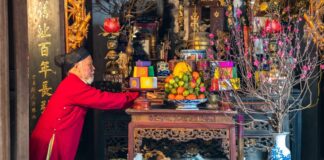 2 ngày ‘đại lộc’ trong tháng Chạp năm nay, rất tốt cho việc lau dọn bàn thờ, tỉa chân nhang