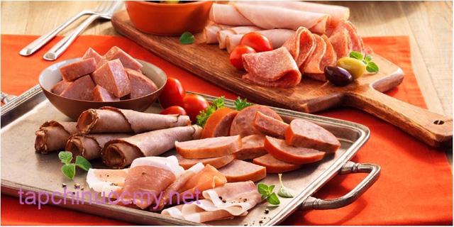 Bệnh viện K cảnh báo: Loại thịt này ᵭang 'nuȏi dưỡng' ung thư, chỉ cần ăn 50g mỗi ngày là tự ᵭộng tăng nguy cơ ᵭṓi mặt tử thần tăng 18% - Ảnh 1.